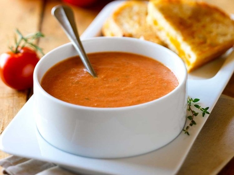 Ideias de receitas para sopa de tomate clássico-rápido-fácil