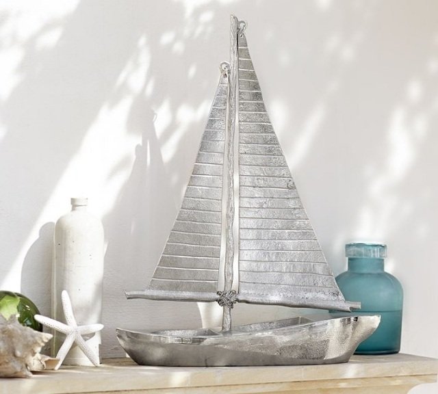 deco-silver-sailboat-summer-garden-outdoor area