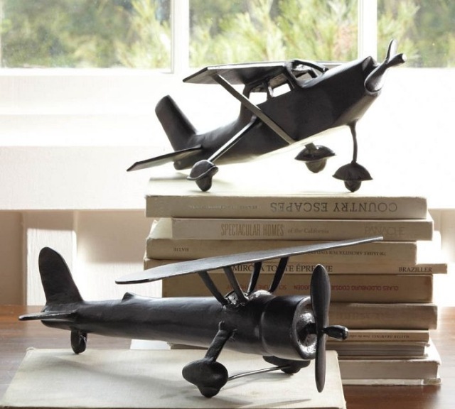 deco-flight-display-aviator-iron-office