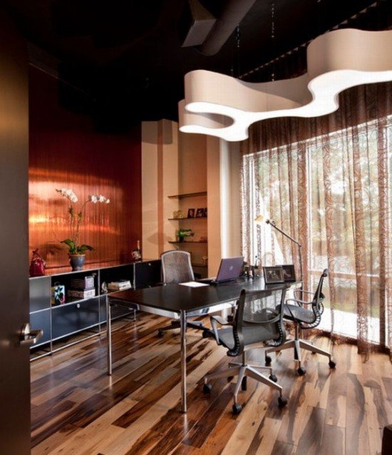 Viver ideias Home Office design moderno de teto preto marrom