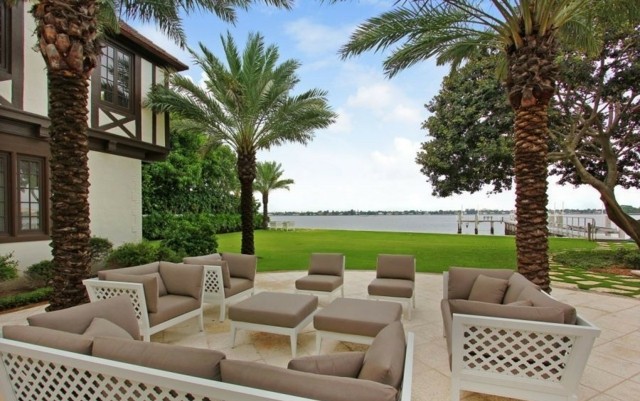 Móveis de jardim almofadas de assento bege palmeiras