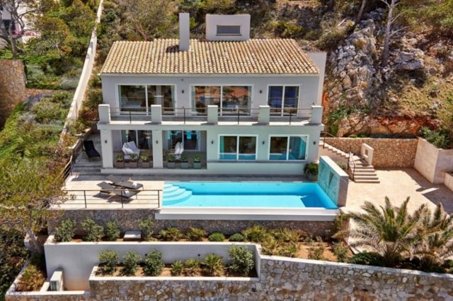 projetar piscina com terraço de vários níveis