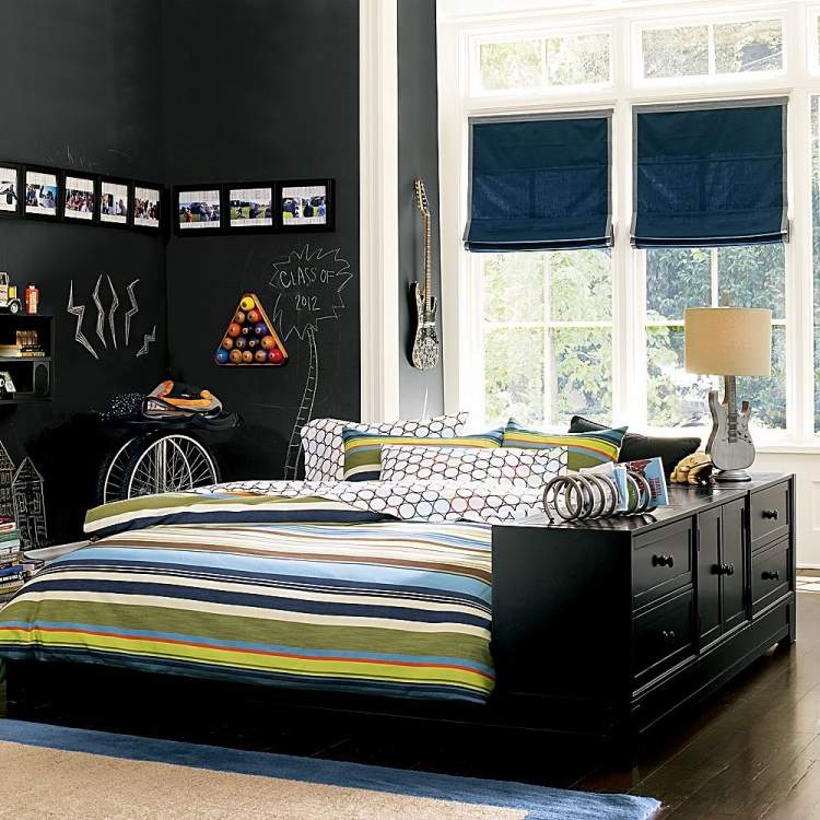 mobília-ideias-meninos-quarto-parede-cor-preto-janela-cama-gaveta-abajur-guitarra