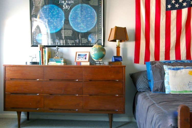 interior-ideias-meninos-quarto-aparador-cama-imagem-banner-americano