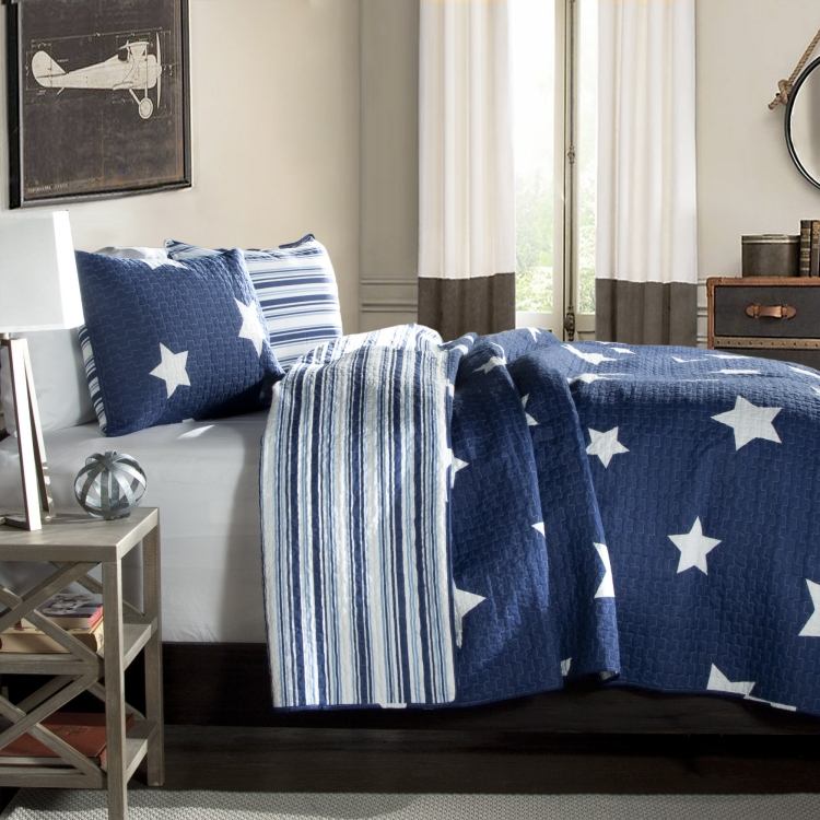 idéias de decoração-quarto de menino-azul-cinza-branco-cama-abajur-mesa de cabeceira