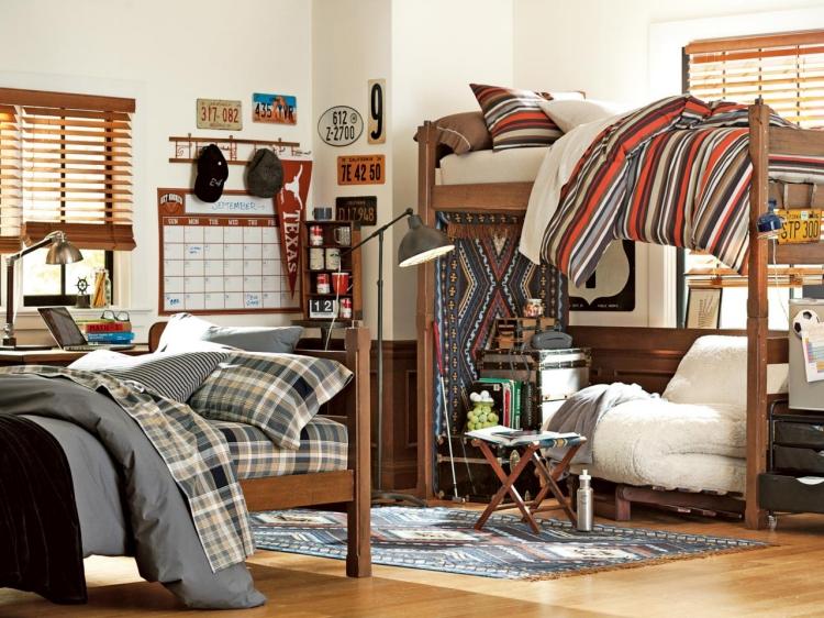 idéias de decoração-quarto de menino-caótico-confortável-beisebol-luminária de chão-roupa de cama