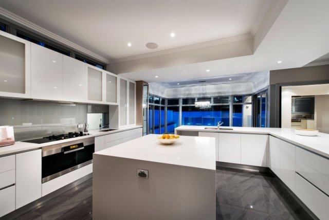 design de interiores designer de cozinha frentes - piso de ladrilhos com aparência de pedra natural