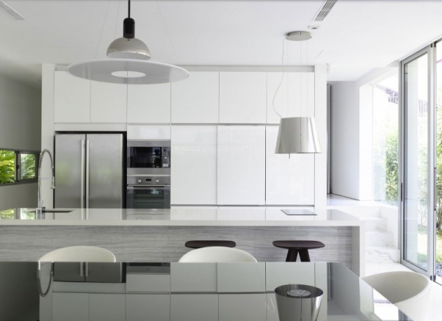 Módulo de cozinha de design branco sem abajur