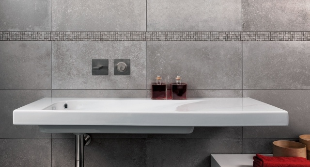 Ideias históricas para lavatório de parede de azulejo moderno com design de banheiro