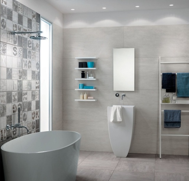 Idéias para azulejos de banheiro modernos Oxy banheira cinza claro