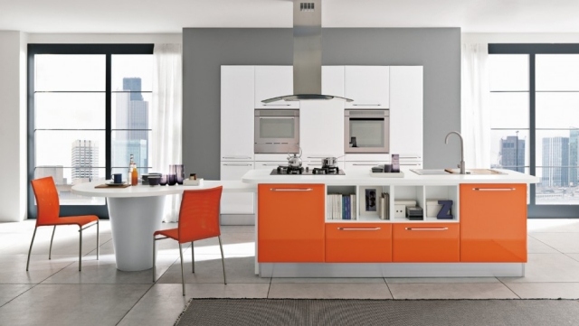 porta de armário laranja brilhante ilha de cozinha embutida projeto do exaustor