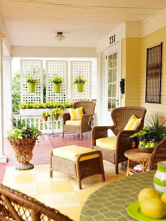 Ideias de mobiliário para jardim de inverno treliça de varanda cor amarela ensolarada