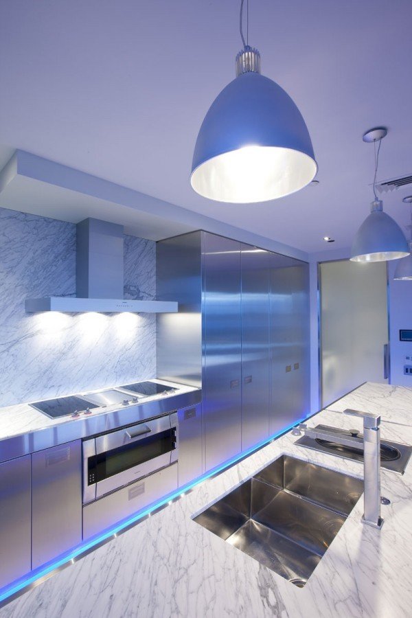 idéias de aparência de metal para iluminação led de cozinha