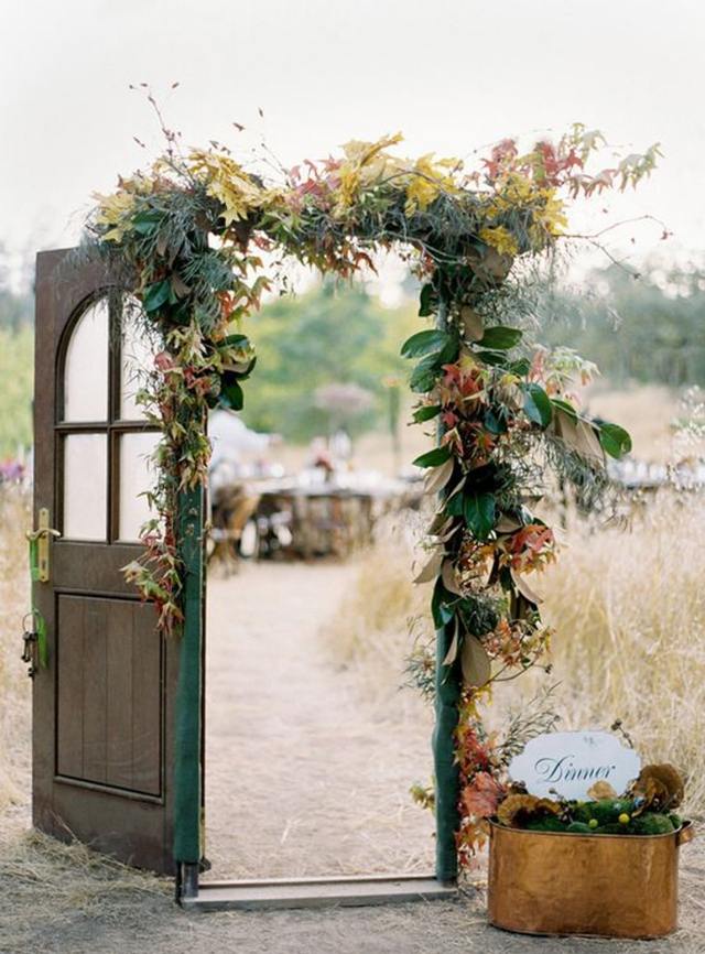 Decoração de flores vintage para casamento ao ar livre
