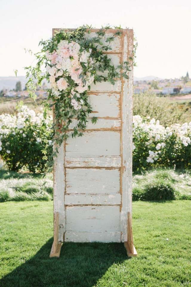Casamento-ideias-para-portas-rústico-floral-grinalda-primavera-casamento
