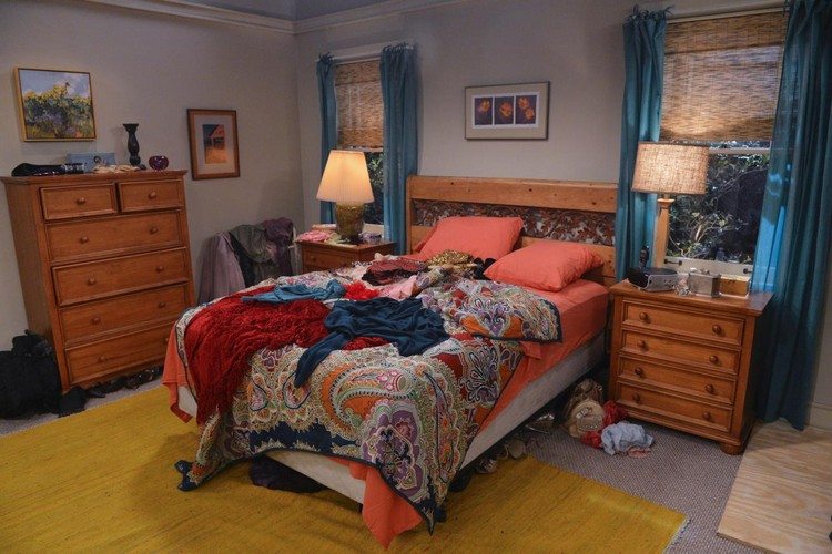 inspiração para o quarto sitcom mom christy decoração do quarto