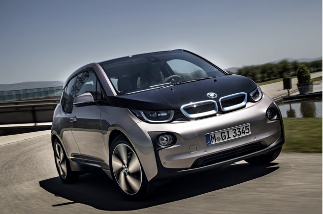 Exterior de desempenho de dinâmica de relatório de estrada BMW i3 2014