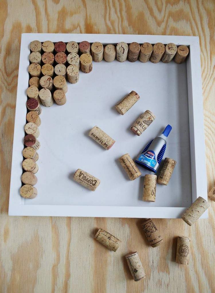 cool-tinker-ideas-room-teen-wine-cork-frame-glue