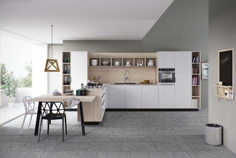 cozinha-moderna-em-forma-de-cozinha-frentes-brancas-alto-brilho-cozinha-península eletrodomésticos embutidos