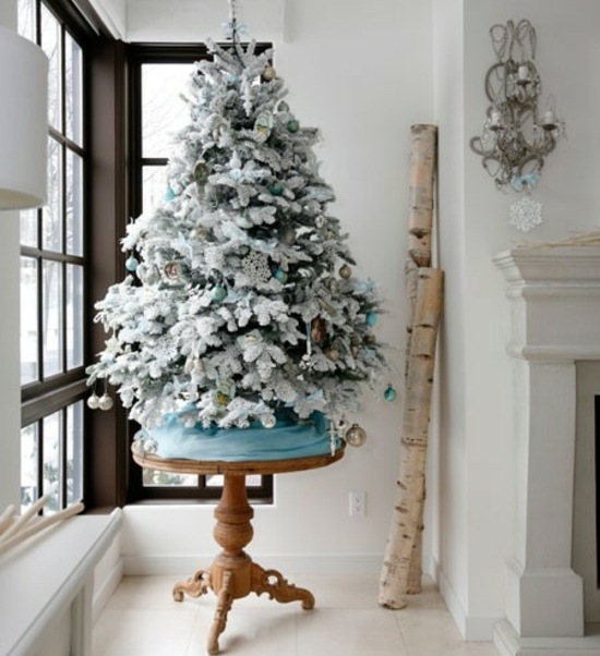 árvore de natal branca-azul neve artificial