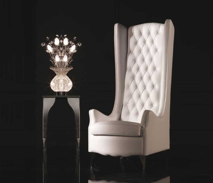 design-furniture-poltrona-white-table-lamp-crystal-black-wall-floor-high gloss