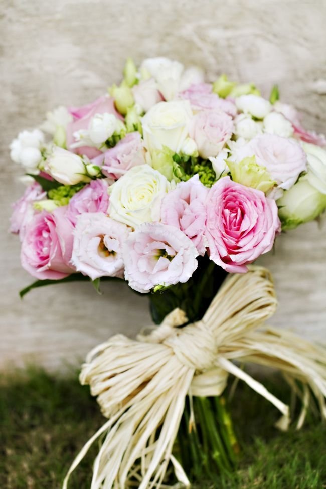 flores romântico-nupcial-buquê-rosa-branco-rosa-para todas as estações