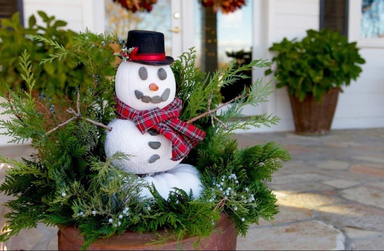 Boneco de neve de terraço de decoração de Natal com idéias de funileiro de abóboras