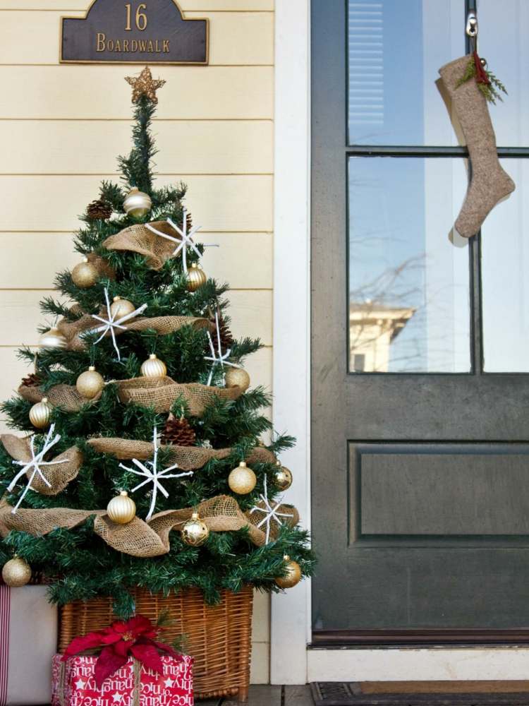 decoração de natal no jardim pequena árvore de natal linho guirlanda meia estrela