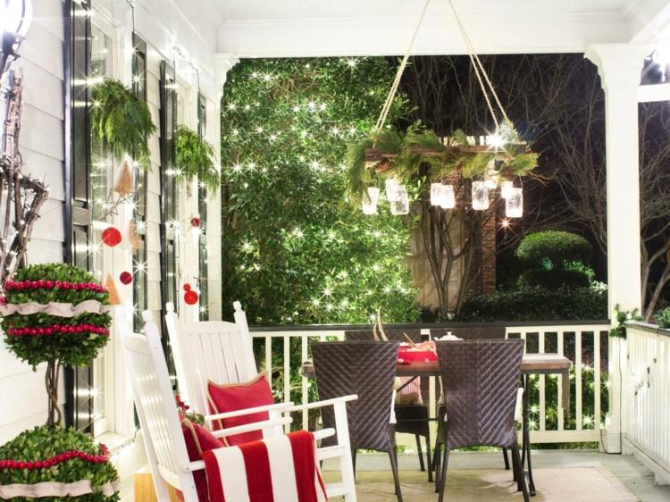 decoração de natal na varanda do jardim ideia buxo decorar perene