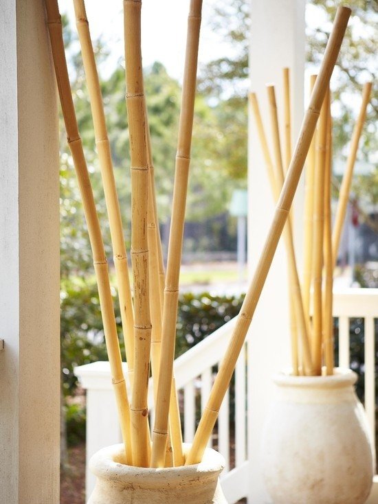 ideias varas de bambu decoração baldes varanda de pedra