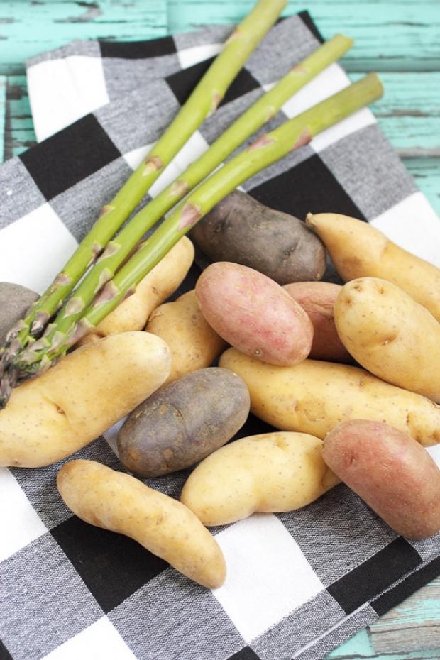 Espargos-batatas-casca-ingredientes-salada-receita de outono