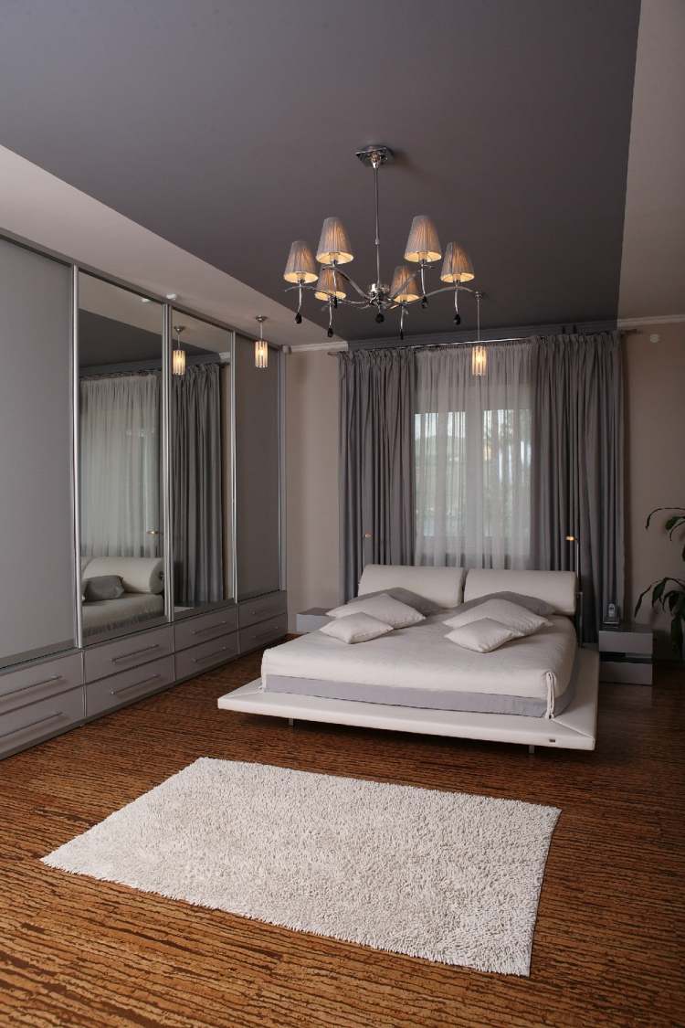 idéias de cores-quarto-parede-creme-teto-lilás-cinza-branco-cama
