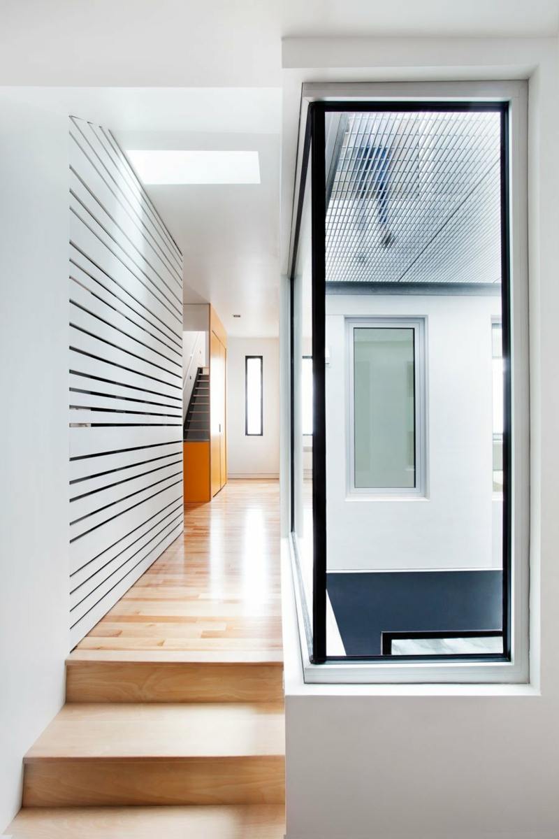 corredores decoração ideias tiras design colunas brancas degrau janela em parquet