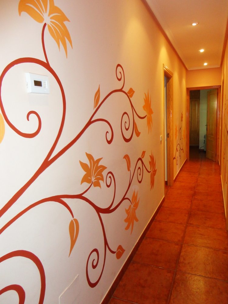 hall-decoration-ideas-color-floral-motifs