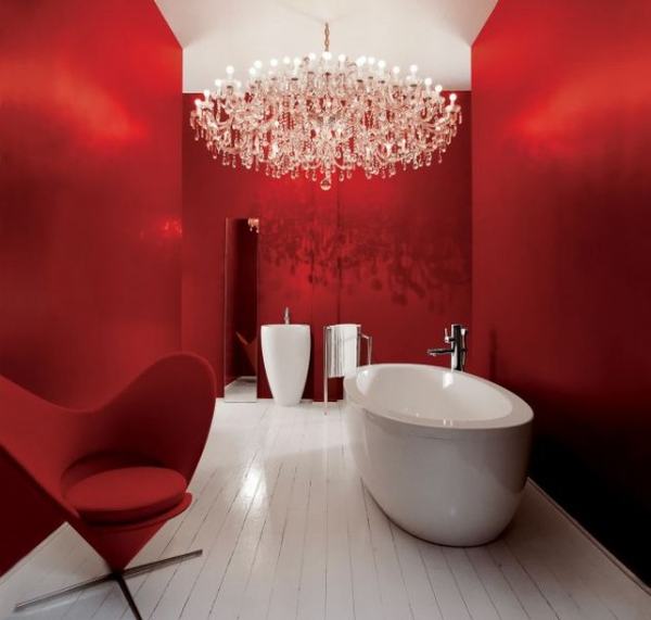 cadeira de parede vermelha extravagante design de interiores ótimo lustre