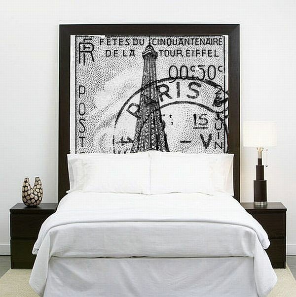 Foto na parede do quarto da cabeceira da cama