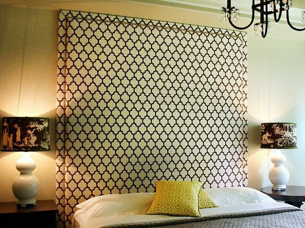 quarto estofado com cabeceira