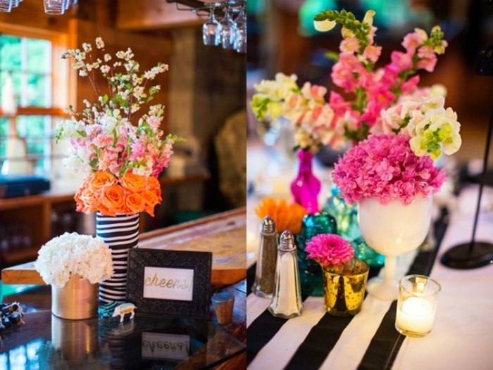 corredor de mesa com arranjos de flores-aromático-colorido-listrado