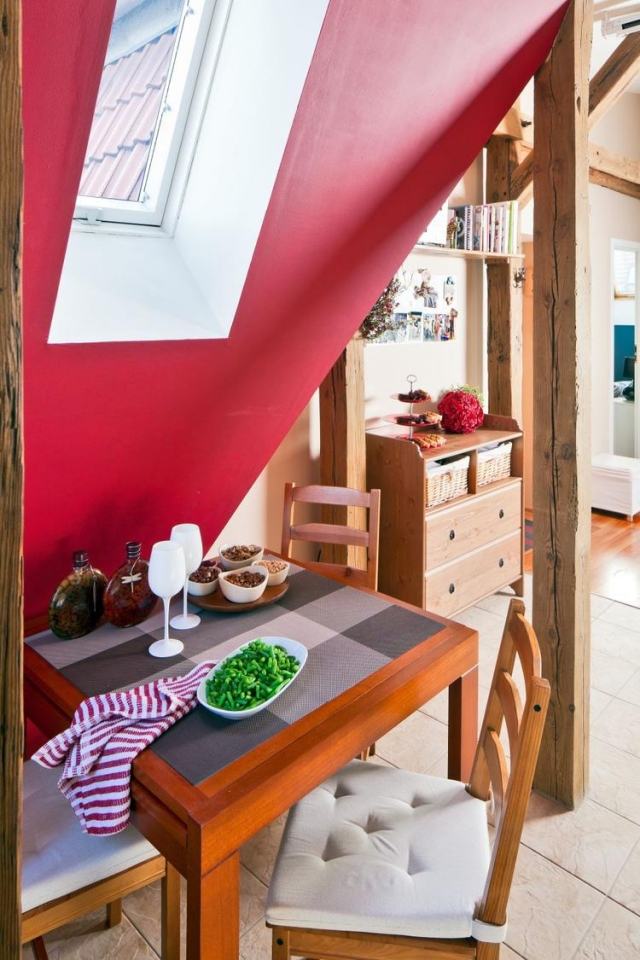 vivendo-idéias-loft-sala de jantar-parede pintada de vermelho