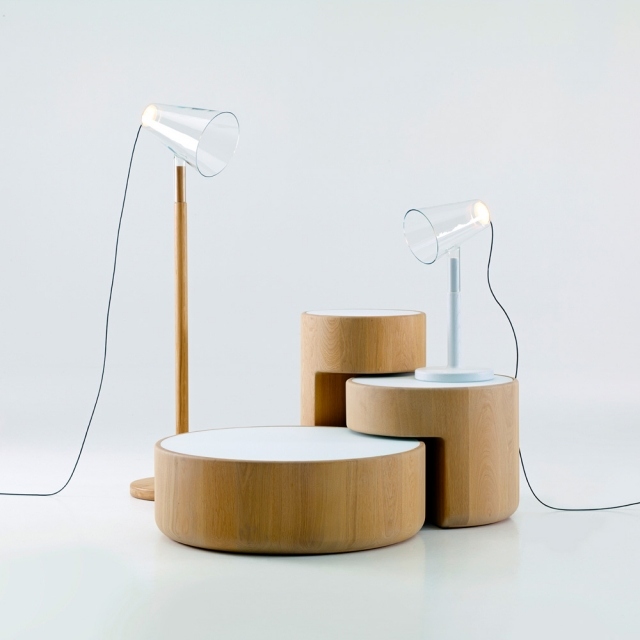 Abajur-abajur-base de madeira-plástico-The-Siblings-Lighting-Frederik-Delbart