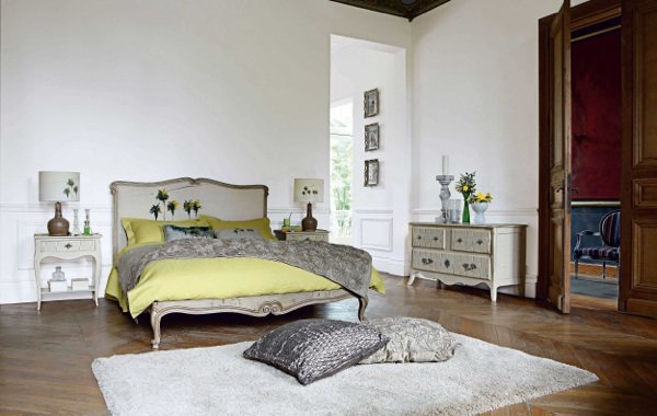 Ideias de mobília para cama estilo renascentista cômoda