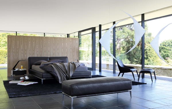 cama estofada roche bobois couro preto