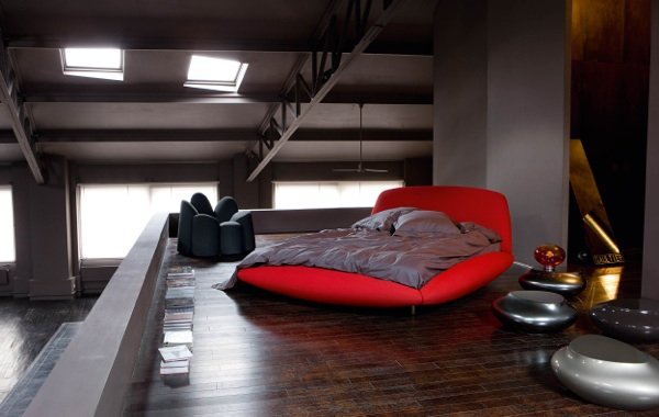 cama estofada roche bobois vermelho linhas suaves