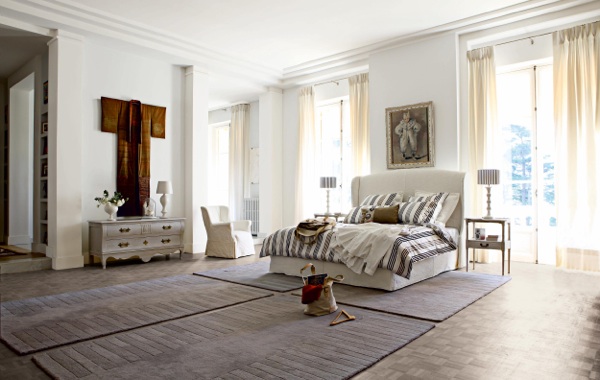 Ideias para o quarto, cabeceira alta branca