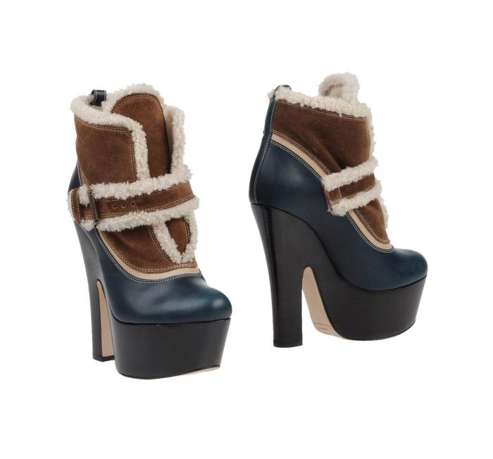 mountaineer-ankle-boots-dsquared2-fur-accents