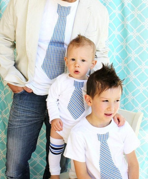 Pai-filhos-vestidos-no-mesmo-estilo-com-a-melhor-funcionalidade