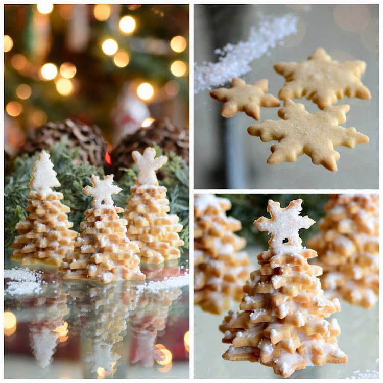Mini árvores de natal feitas de biscoitos em forma de flocos de neve