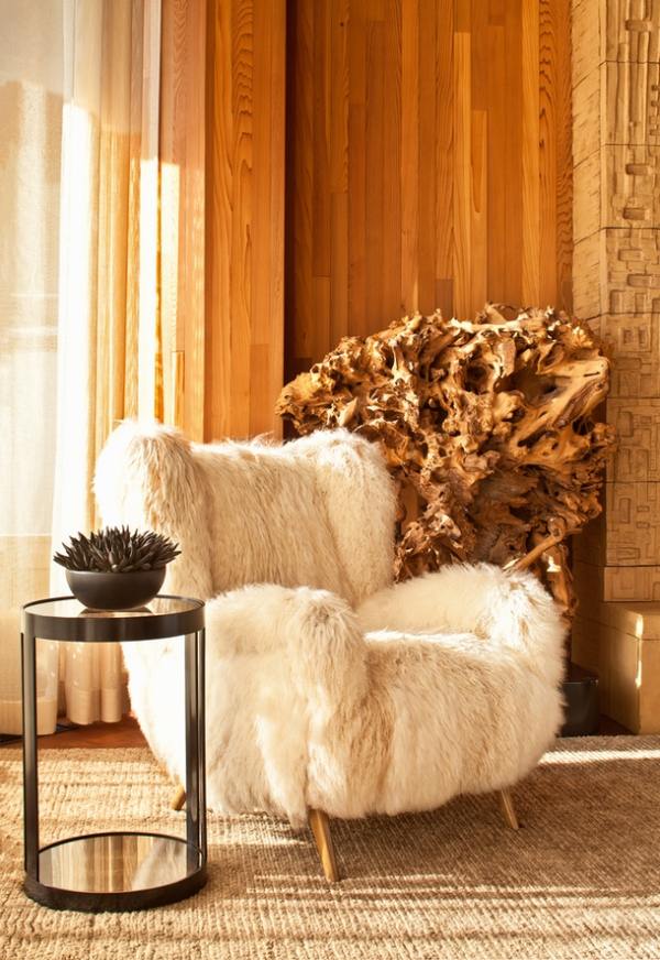 Poltrona de móveis de sala de estar - acessórios de manta de pele branca decoração de raiz de árvore