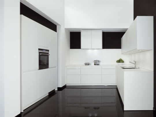 todo-branco-cozinha-mobília-preto-paredes-contraste