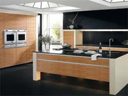 cozinha moderna, paredes pretas, armários de madeira